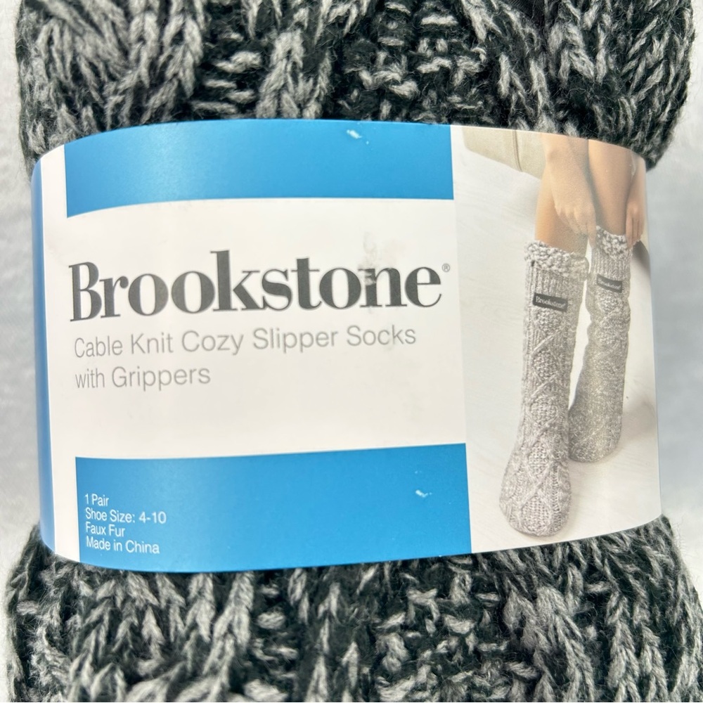 Brookstone Black & Gray Cable Knit Slipper Socks with Grippers Size OS 4-10 - Picture 4 of 5